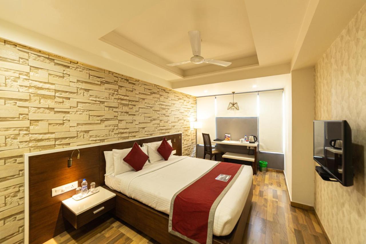 Icon Business Hotel By Bhagini Bangalore Exterior foto