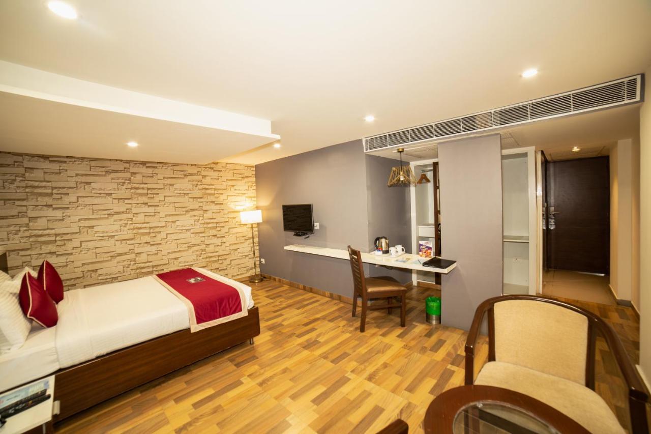 Icon Business Hotel By Bhagini Bangalore Exterior foto