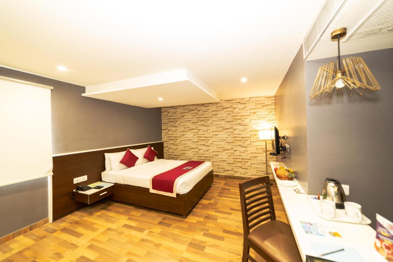 Icon Business Hotel By Bhagini Bangalore Exterior foto